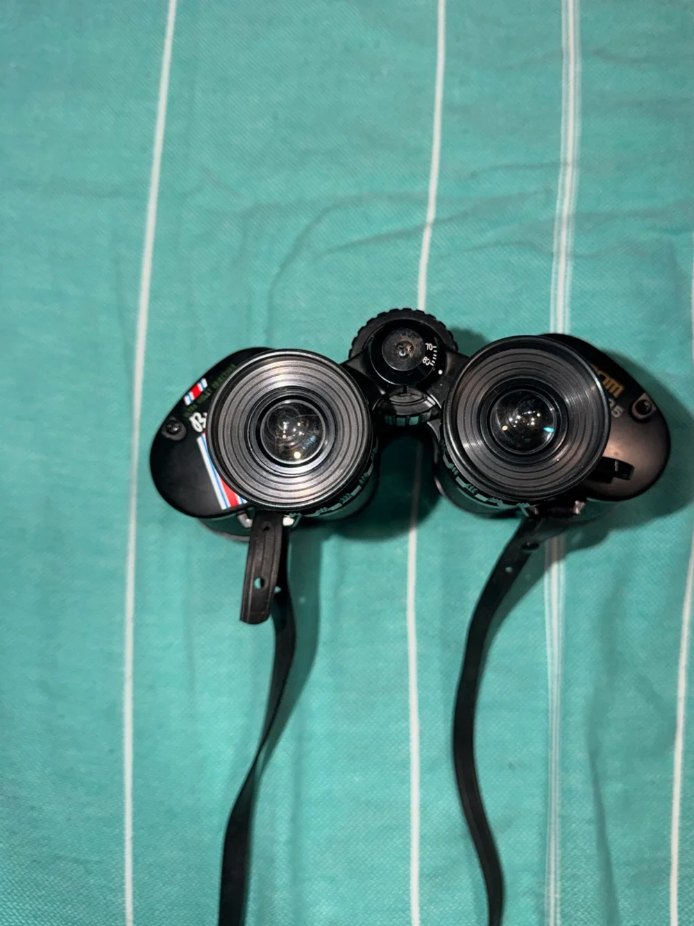 Vintage Black Compact Binoculars with Textured Grip - Outdoor Viewing